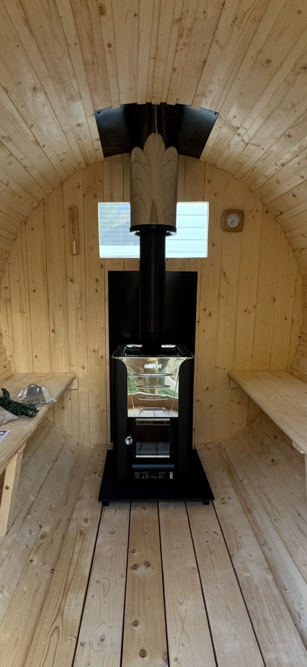 Barrel Sauna 7x8 With Porch 4 person