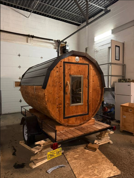 AUCTION!!! 6X8 Barrel Sauna On A Trailer 4 to 6 people