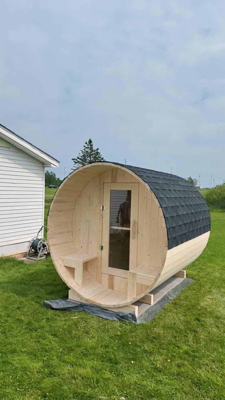 Barrel Sauna 7x8 With Porch 4 person